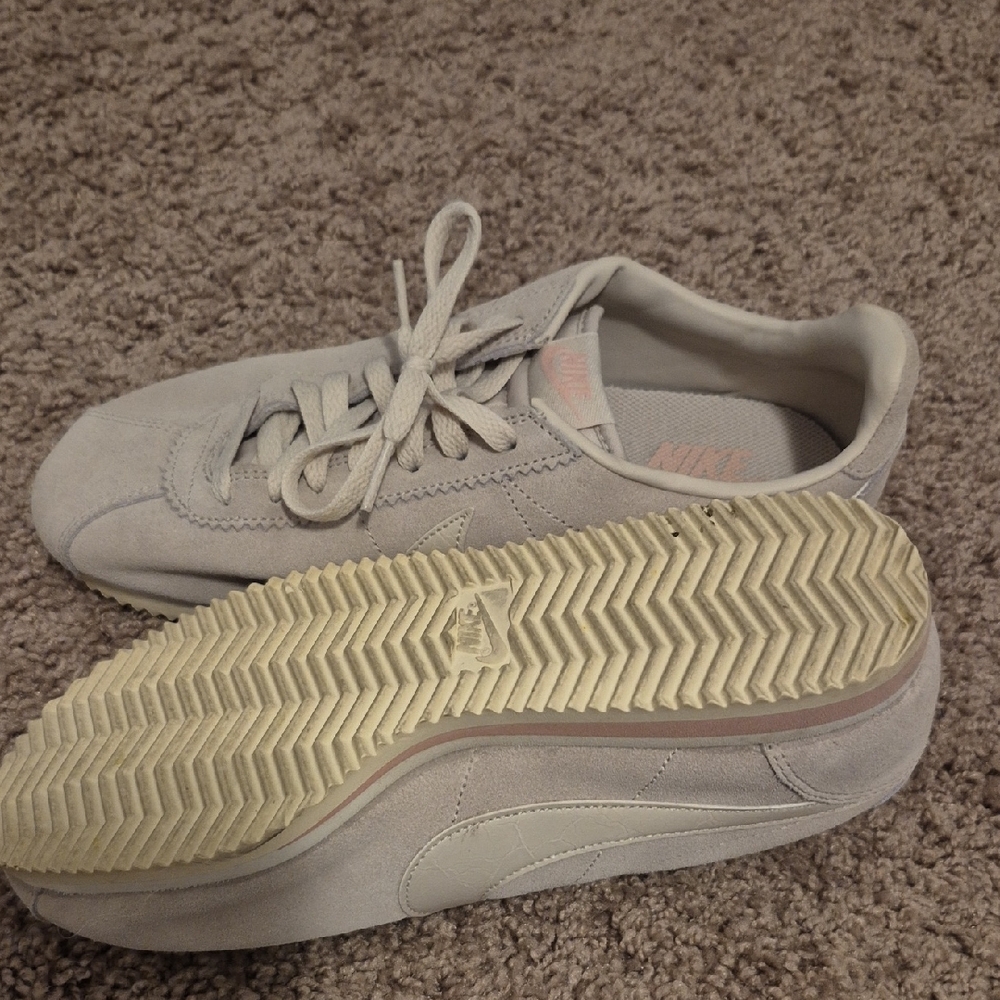Women's Suede Sneakers - Picture 3 of 5